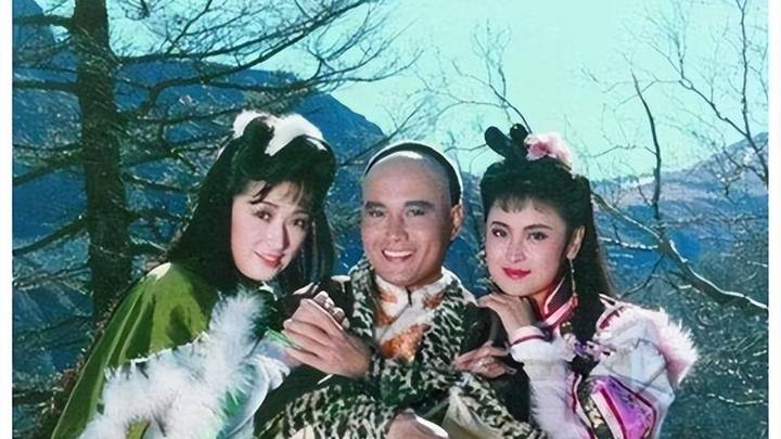 53岁王璐瑶与谢东等人聚会显热闹，她们是真的结婚了吗？