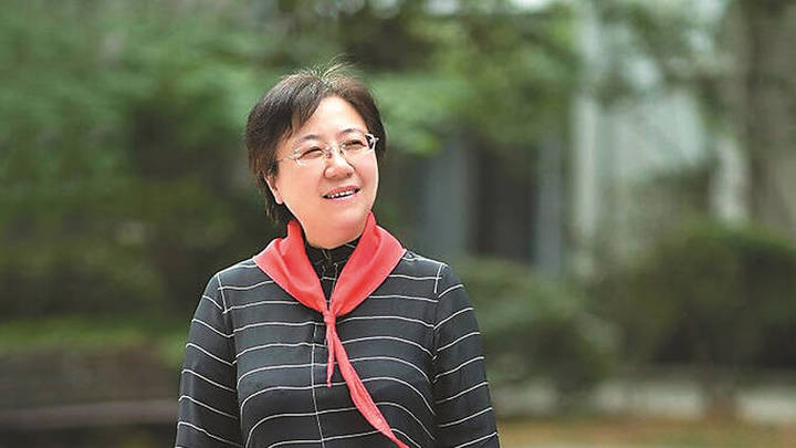 教育应该发挥示范引领作用吗？