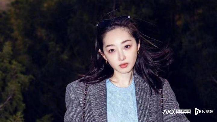 蒋梦婕遭偷拍勒索，她的勇敢与担当值得点赞吗？