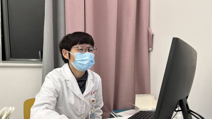 有些患儿没明显咳嗽，但ct检查显示已是肺炎，你会担心吗？