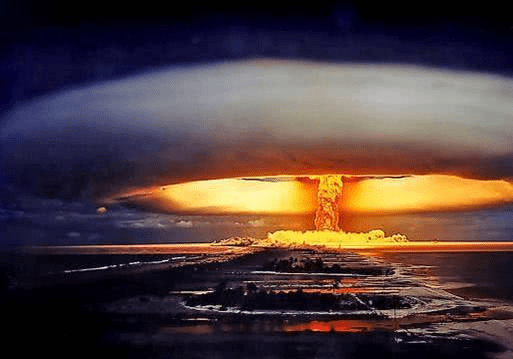 你知道投放在日本的原子弹叫什么吗?