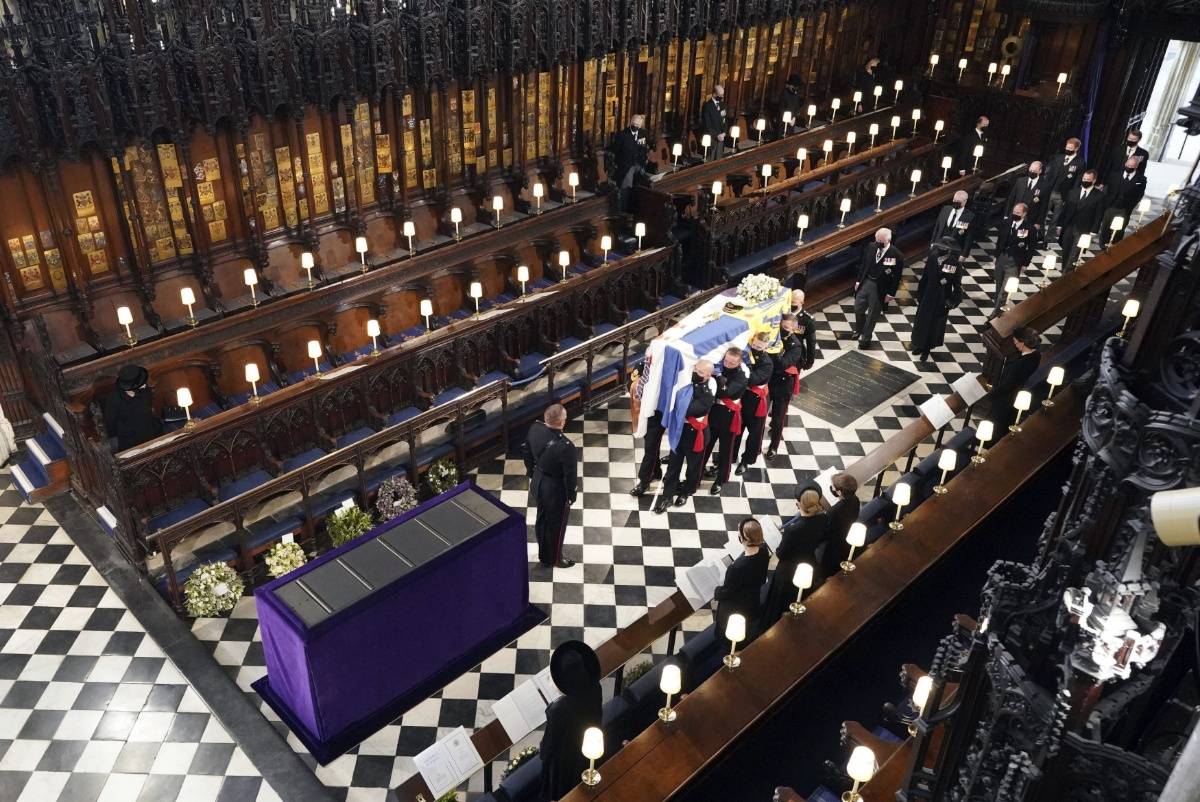 菲利普亲王葬礼在温莎城堡圣乔治教堂举行