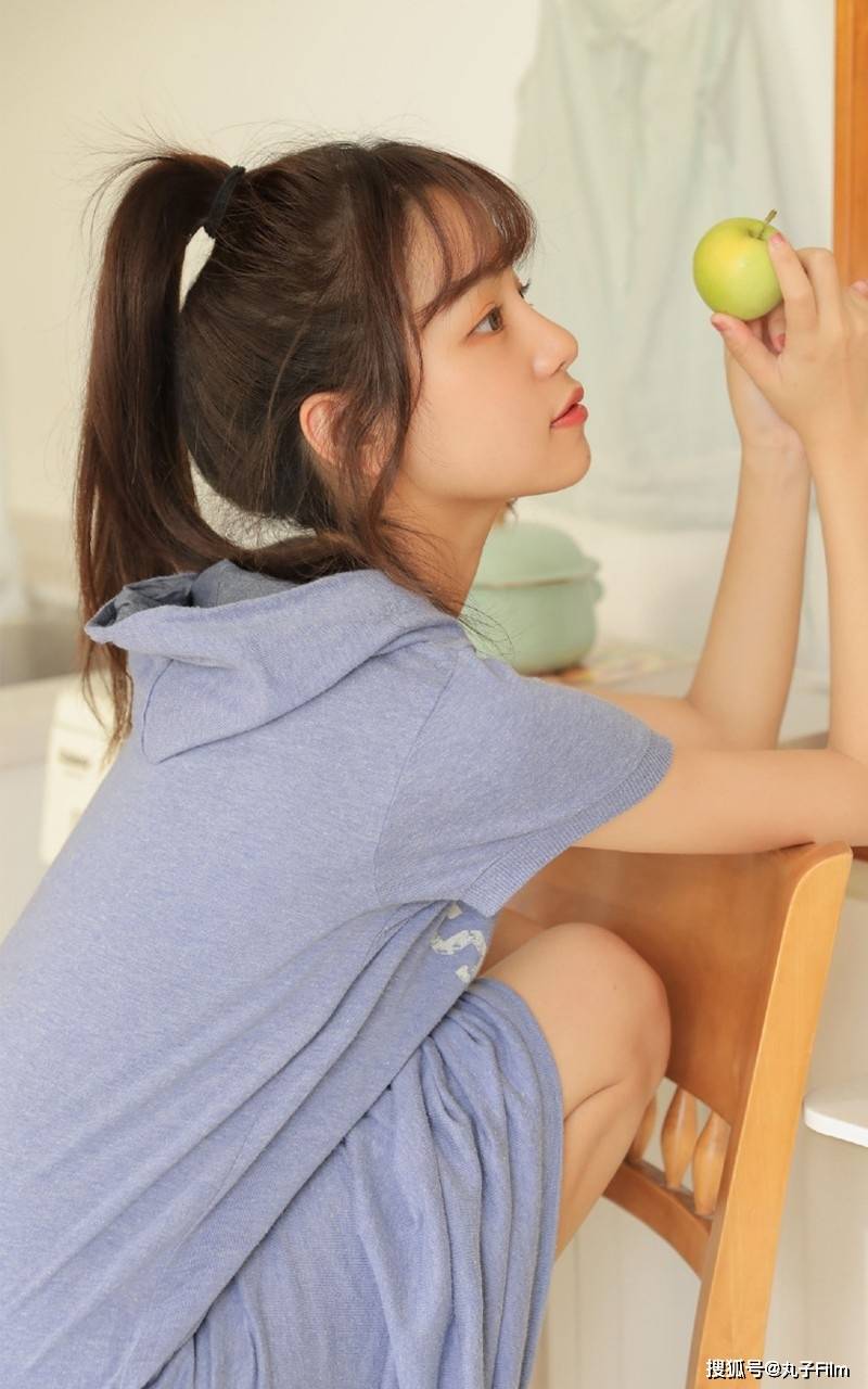 性感美女时尚写真 俏皮少女性格古灵精怪可爱 清纯甜美
