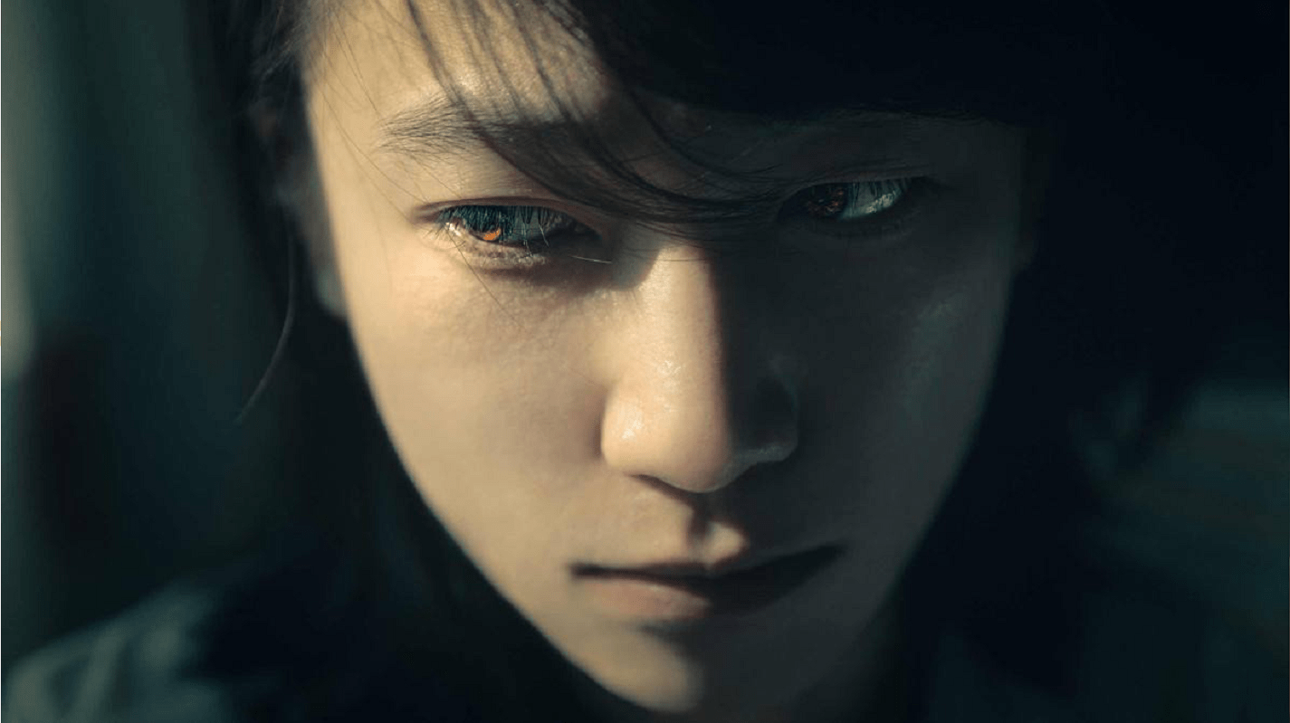 光线越向侧面移动,光在人物脸上形成的效果就越具有戏剧效果.