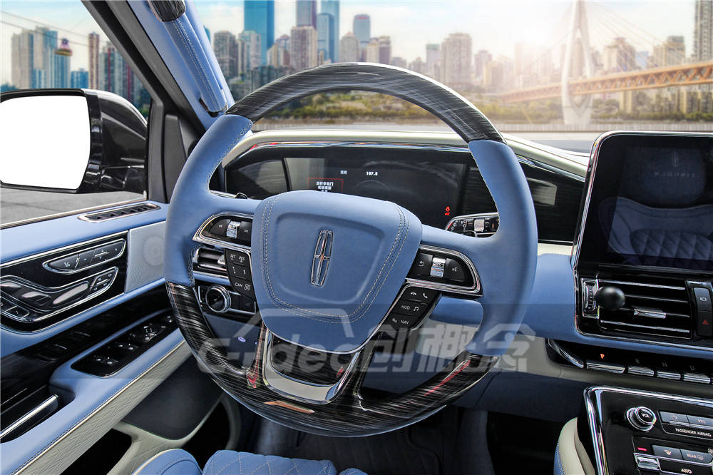 深圳林肯领航员内饰改装比商务车还豪华,雾蓝色内饰美不胜收.