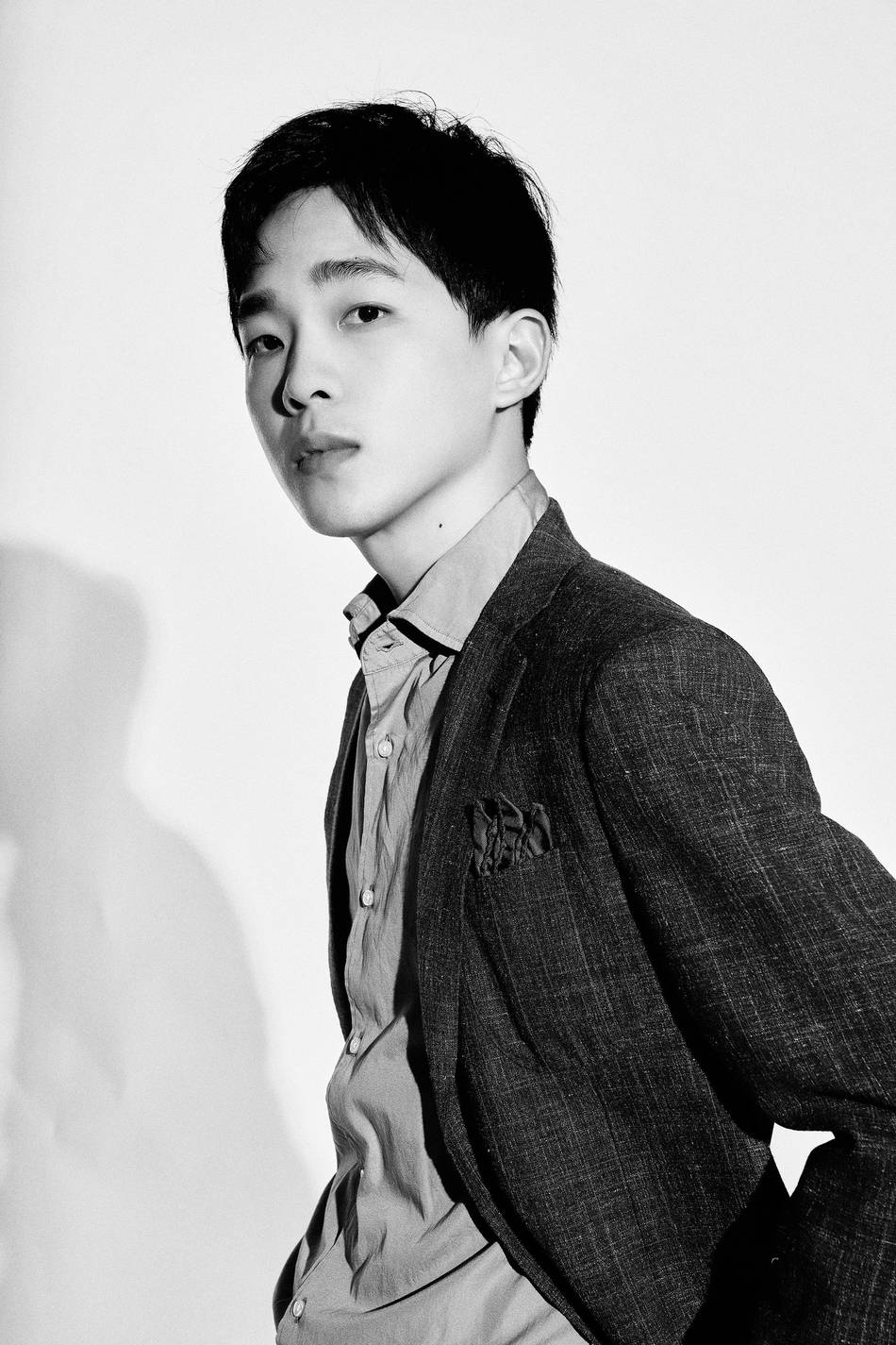 你的婚礼伴郎团来袭许光汉西装造型帅气迷人