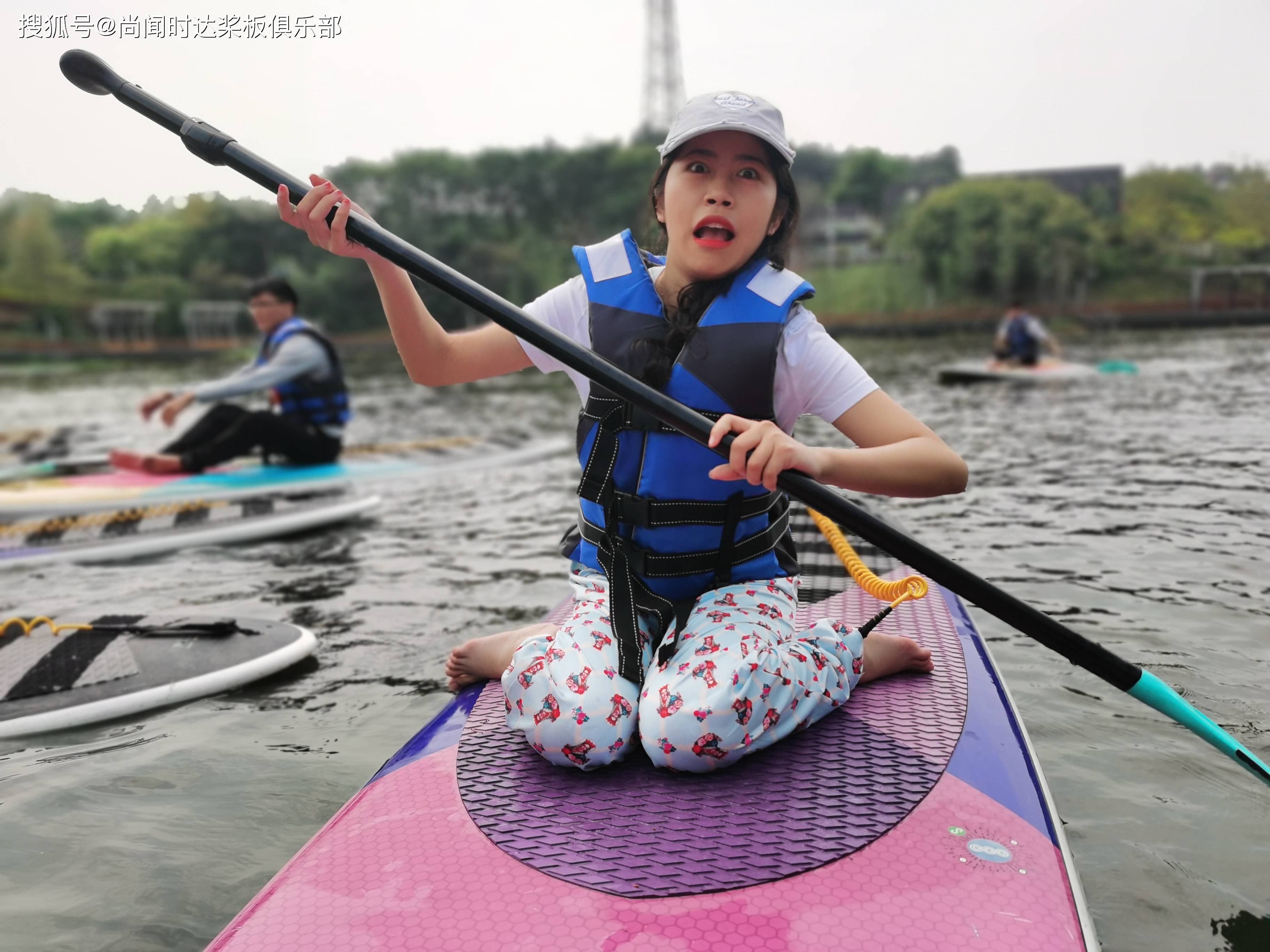 桨板运动有何魅力风靡全球重新定义玩水的乐趣快来感受新潮刺激的桨板