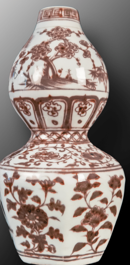 中享拍卖明釉里红六方葫芦瓶