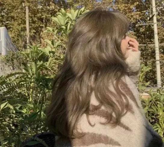 自己怎么染灰色 208ddee48c754ec0a5158f3e59242696.jpeg