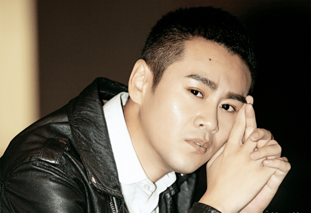 原创徐子崴身份背景曝光,难怪王小玮急着离婚,玖月奇迹只是遮羞布?