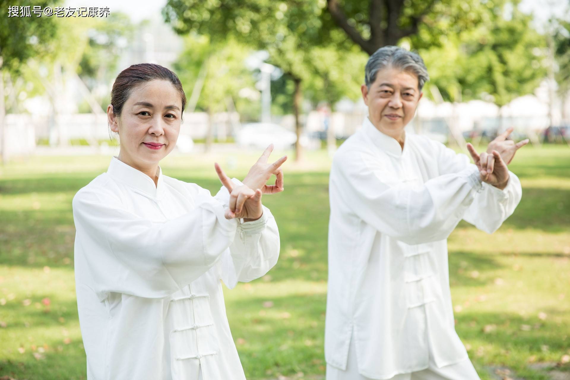 半岛体育老年人的10种健康生活方式值得学习借鉴(图4)