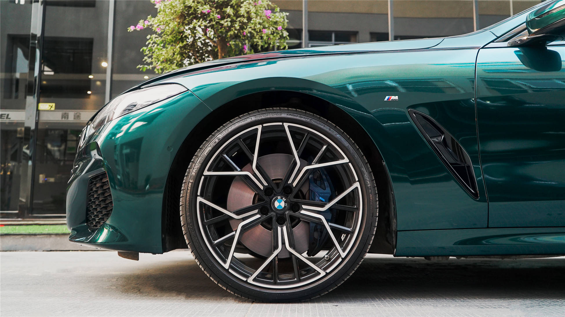 宝马840i 英伦绿 车身改色_搜狐汽车_搜狐网