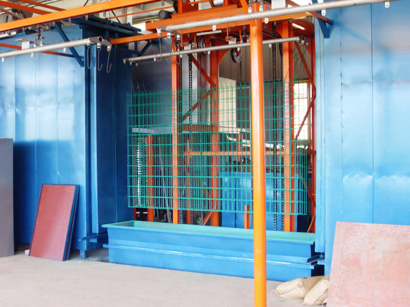 浸粉浸塑设备,按使用的原材料可分液体浸(涂)塑和粉末浸(涂)塑.