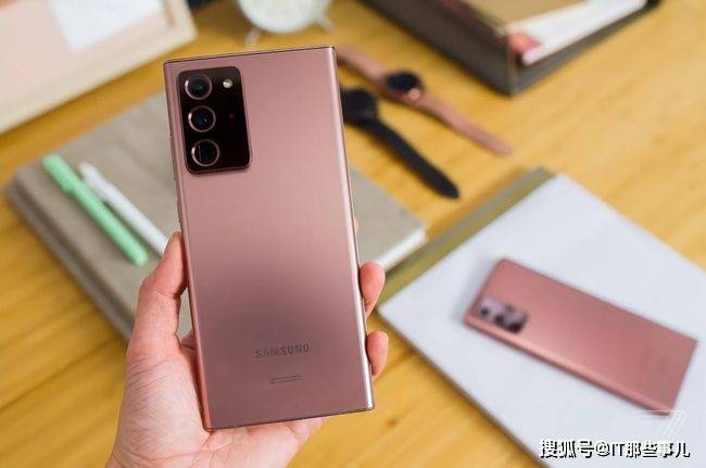 芯片|价格相差600元 三星S21和三星Note20如何选？