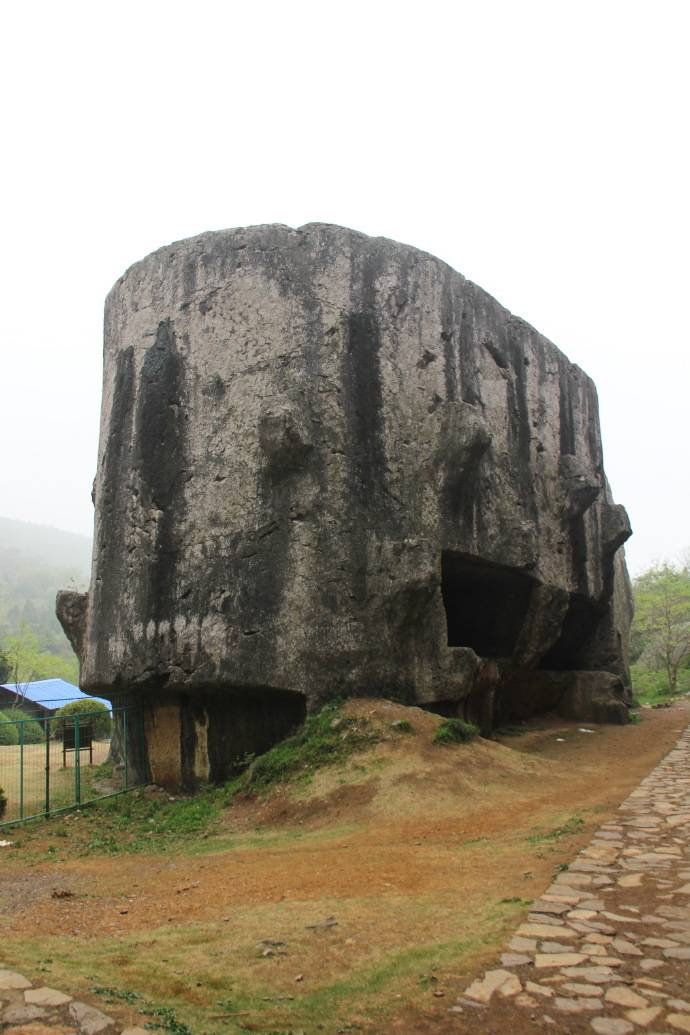 南京阳山碑材尽显大明王朝天下第一碑雄伟气势可惜只是个烂尾工程