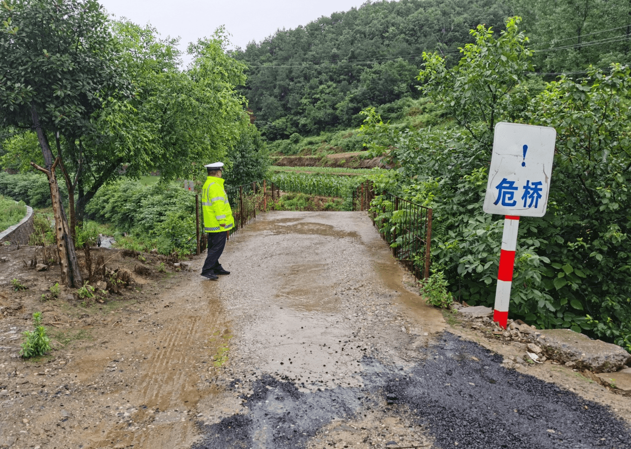 牛河所开展农村道路交通安全隐患排查