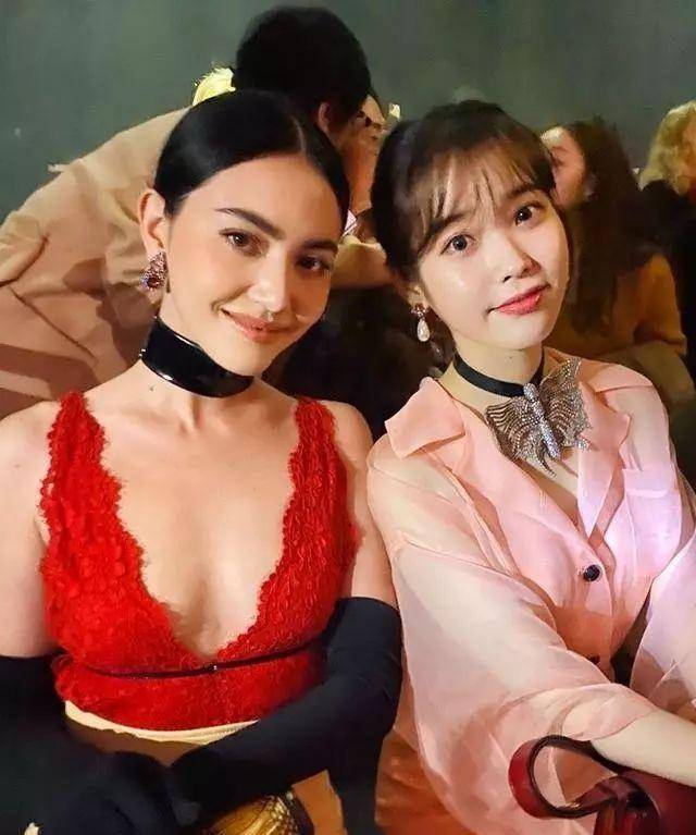 好身材|泰国第一神颜太会玩，内衣外穿玩起“欲女风”，配皮裙美出新高度