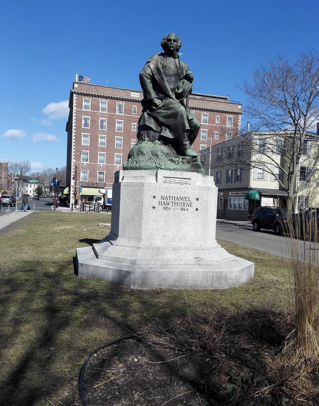 原创美国短篇小说之父,纳撒尼尔·霍桑这八句格言,洞察人类内心世界