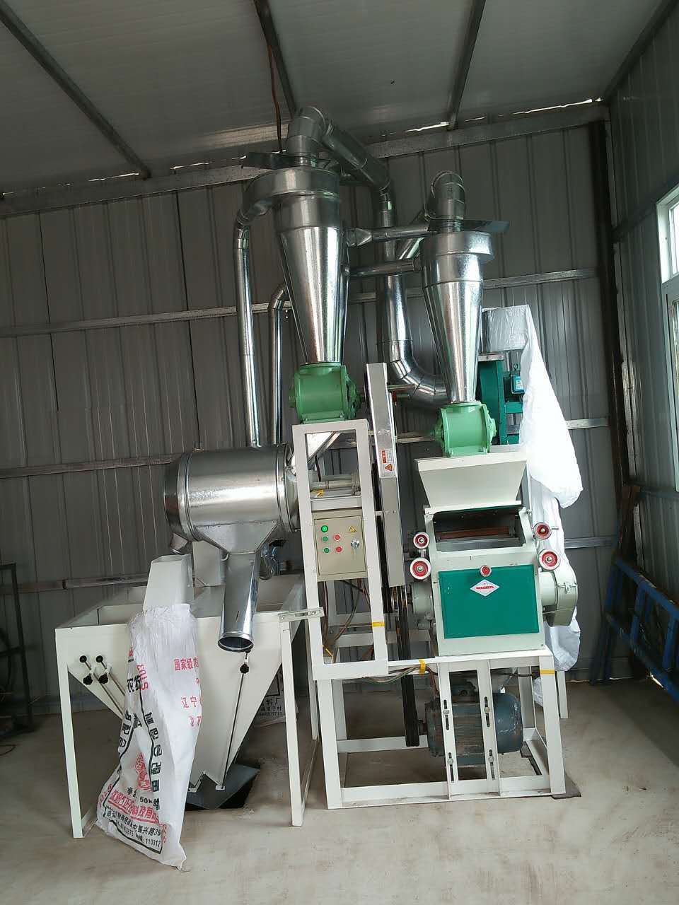 分享小麦面粉机工作原理