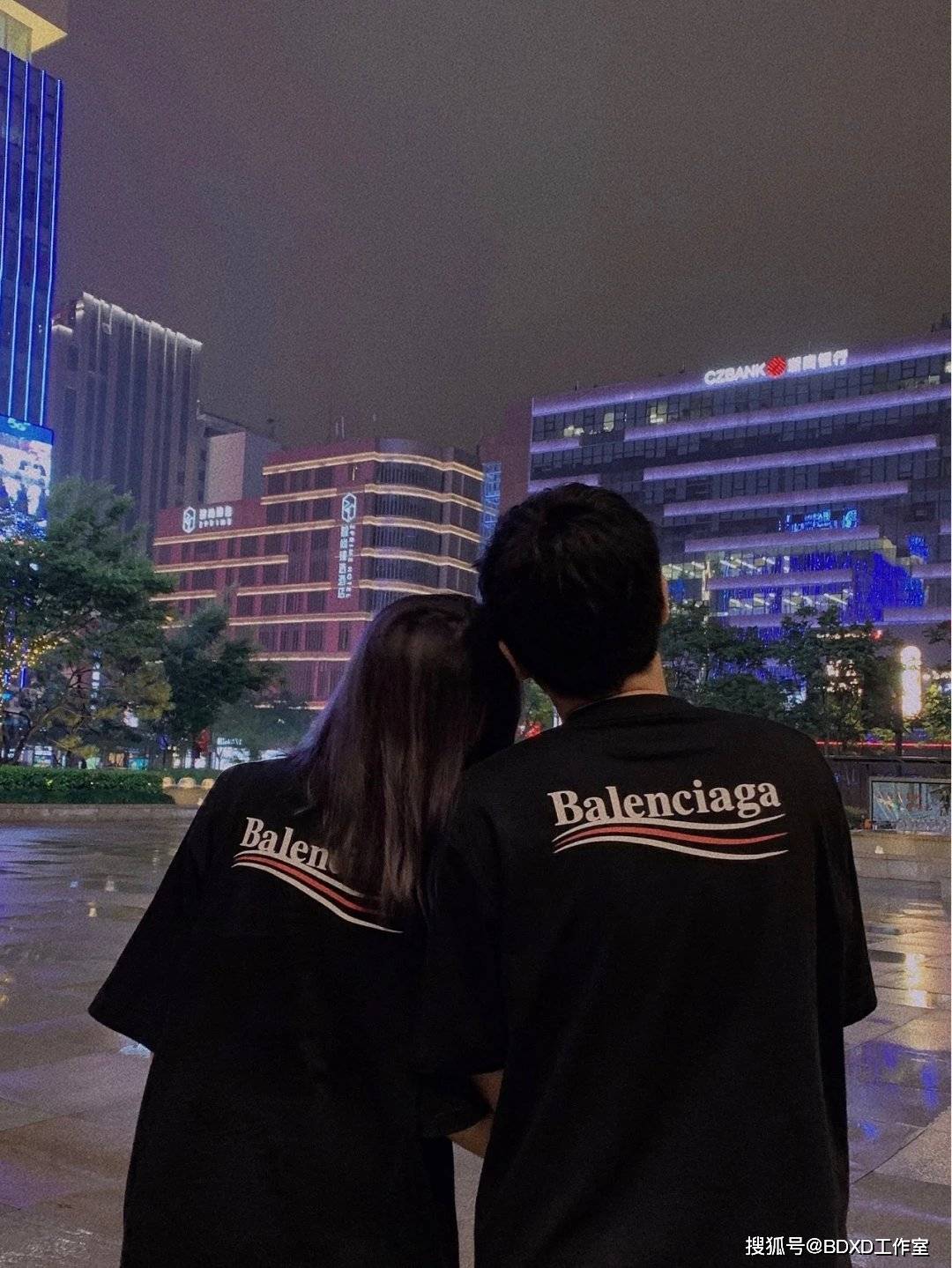 细节|Balenciaga巴黎世家可乐波浪短袖T恤