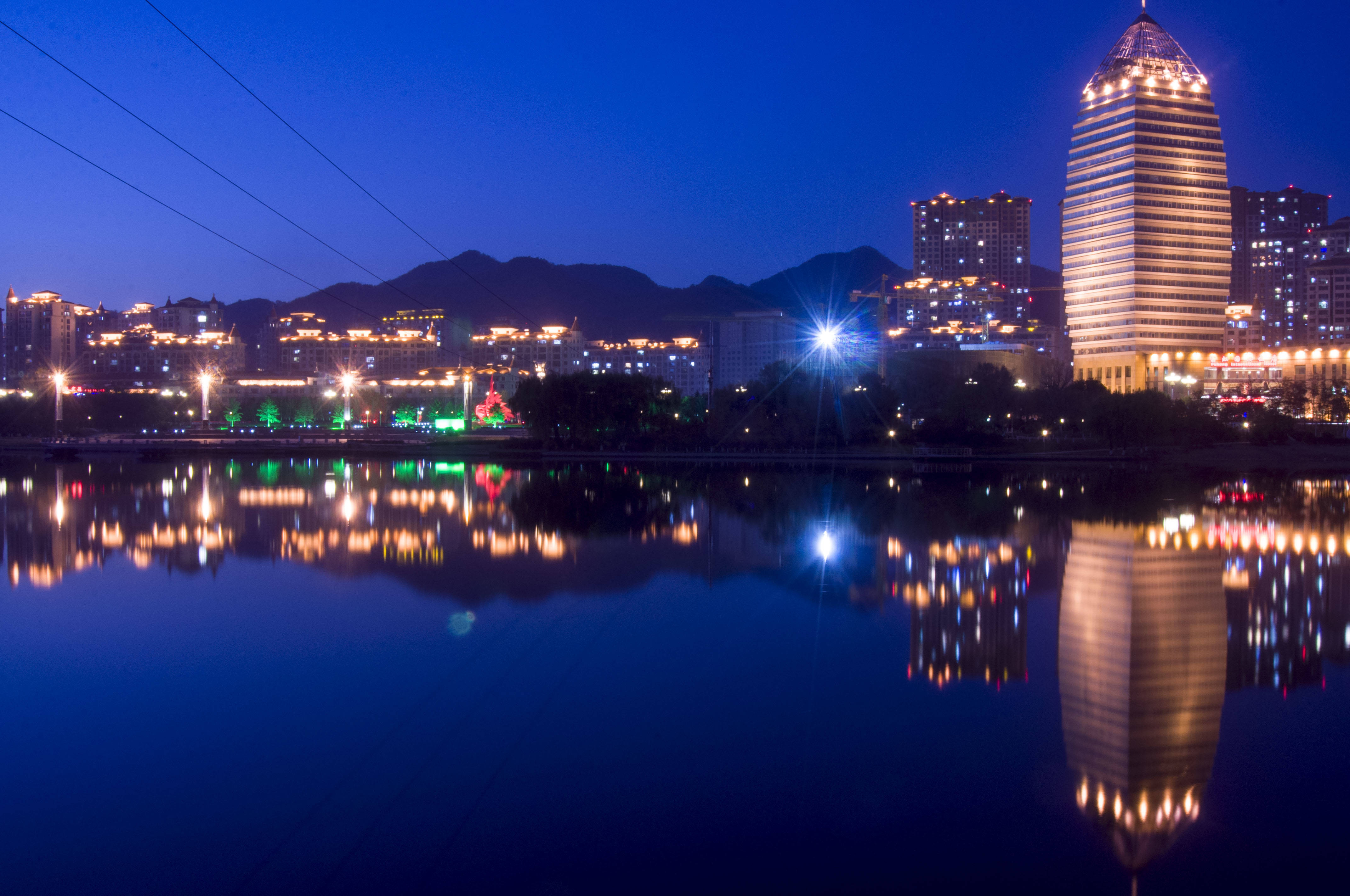 城市夜景亮化工厂航拍