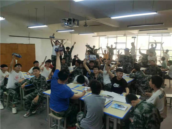 学生吐槽西安铁道技师学院乱收费：最后一次直接