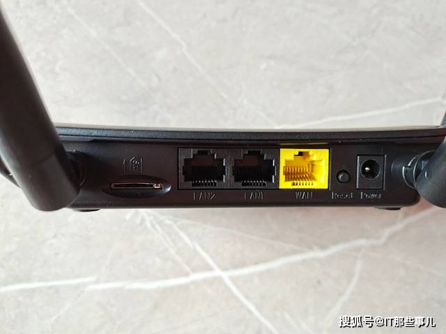 模式|可以插手机卡 能够连宽带 翼联4G无线路由器深度体验