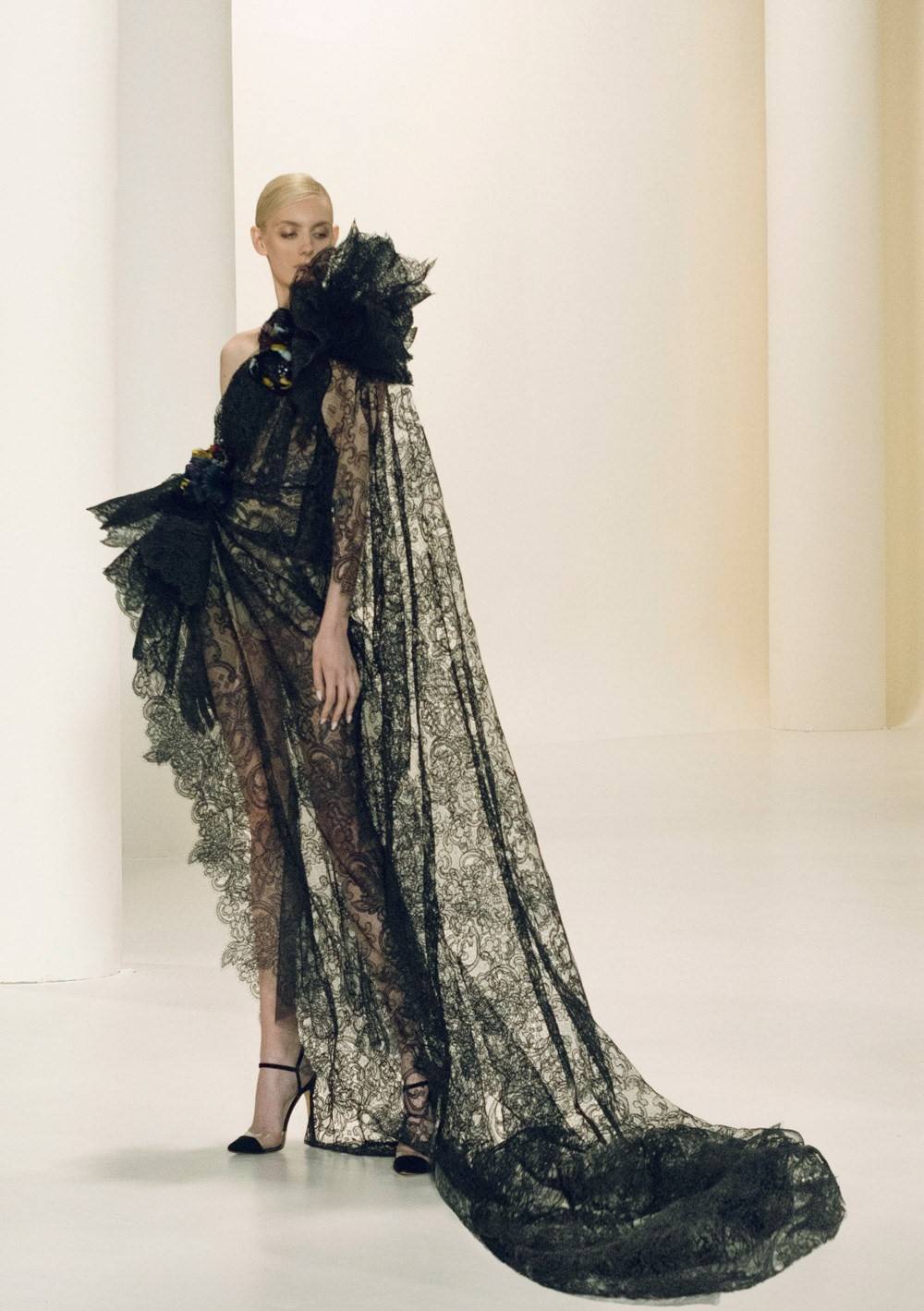 系列|黎巴嫩仙牌 Elie Saab 2021/2022秋冬高级定制系列