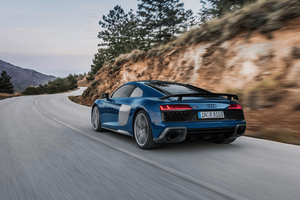 年輕時尚的外觀風格新奧迪r8v10coupéperformance讓想象不止是想象