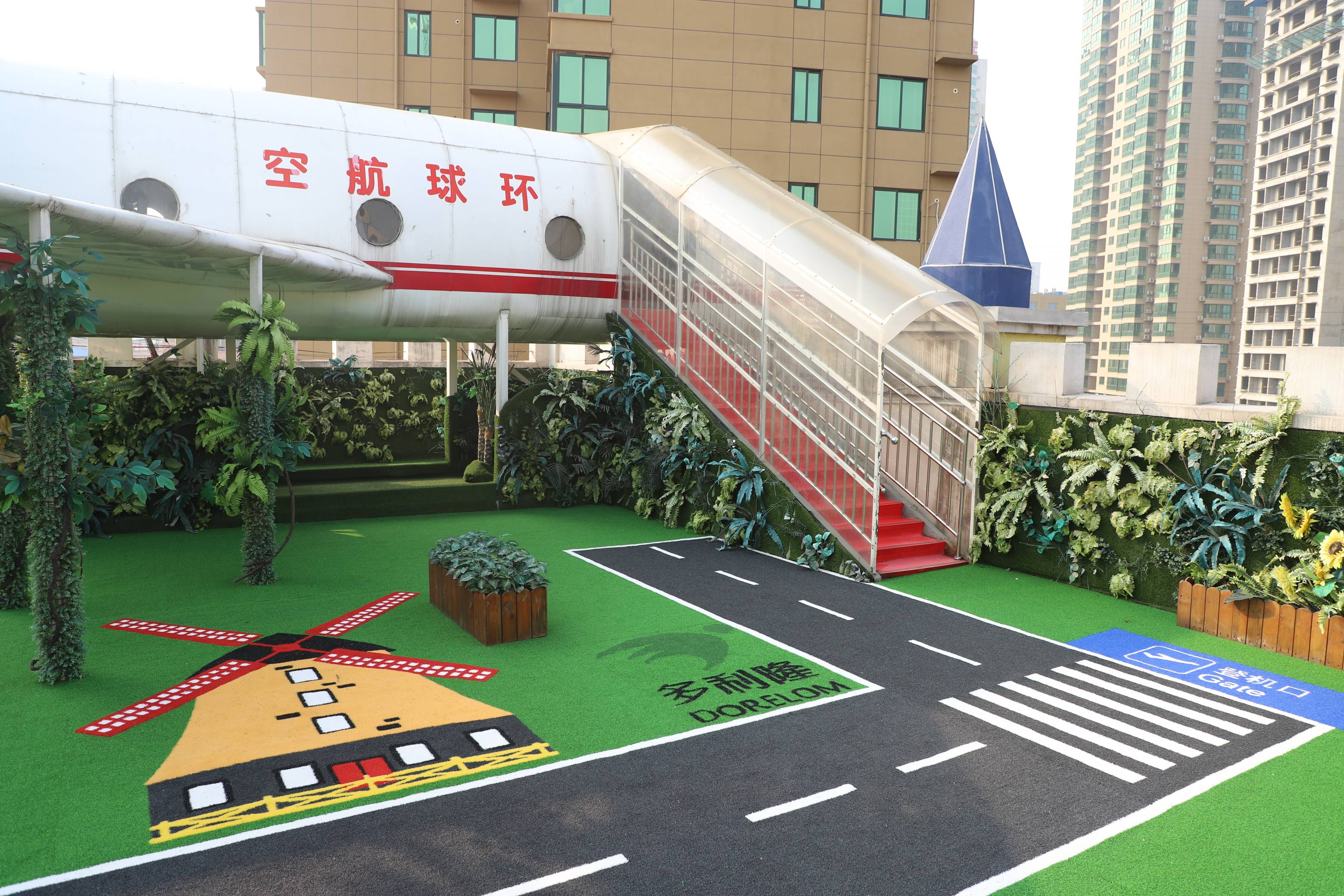 草坪|免填充人造草坪为什么能被幼儿园客户看中呢？