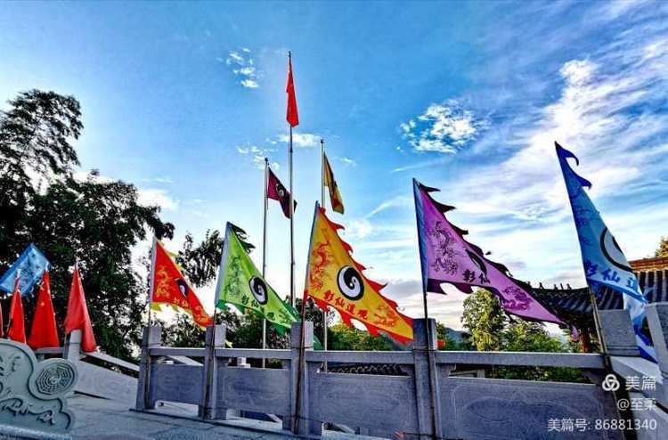 生活|云游彰仙千年古观，享受慢节奏的生活，打坐，站桩，太极等等