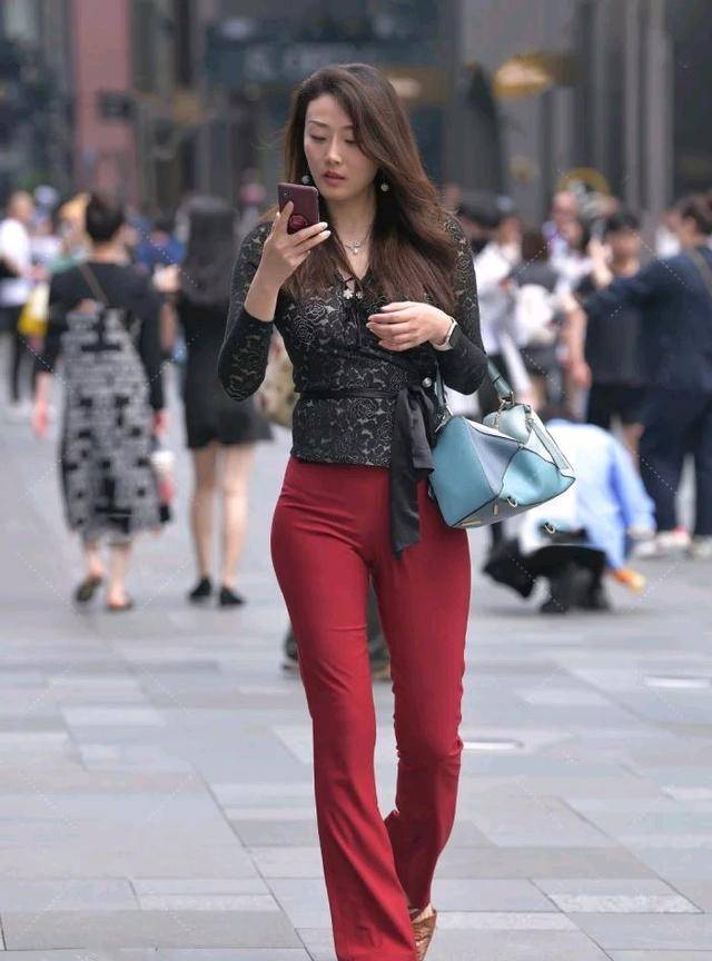 显得|气质女生的秋冬穿搭推荐，轻松秀出自信大方的美