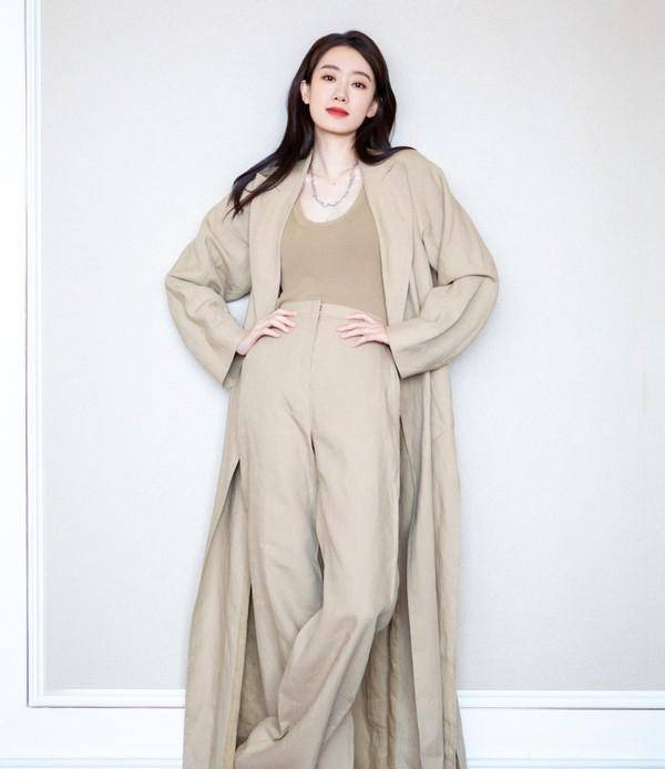 张小斐|张小斐贾玲合体路演，同穿裙子秀闺蜜感情，一胖一瘦好互补