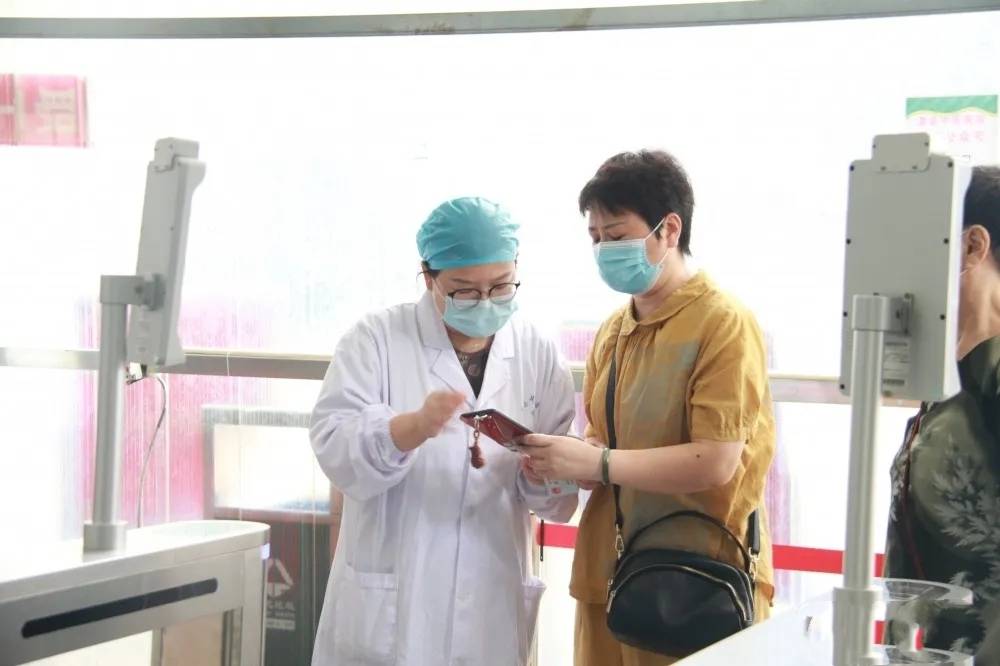 采样|澧县中医医院：践行担当使命 抓好疫情防控