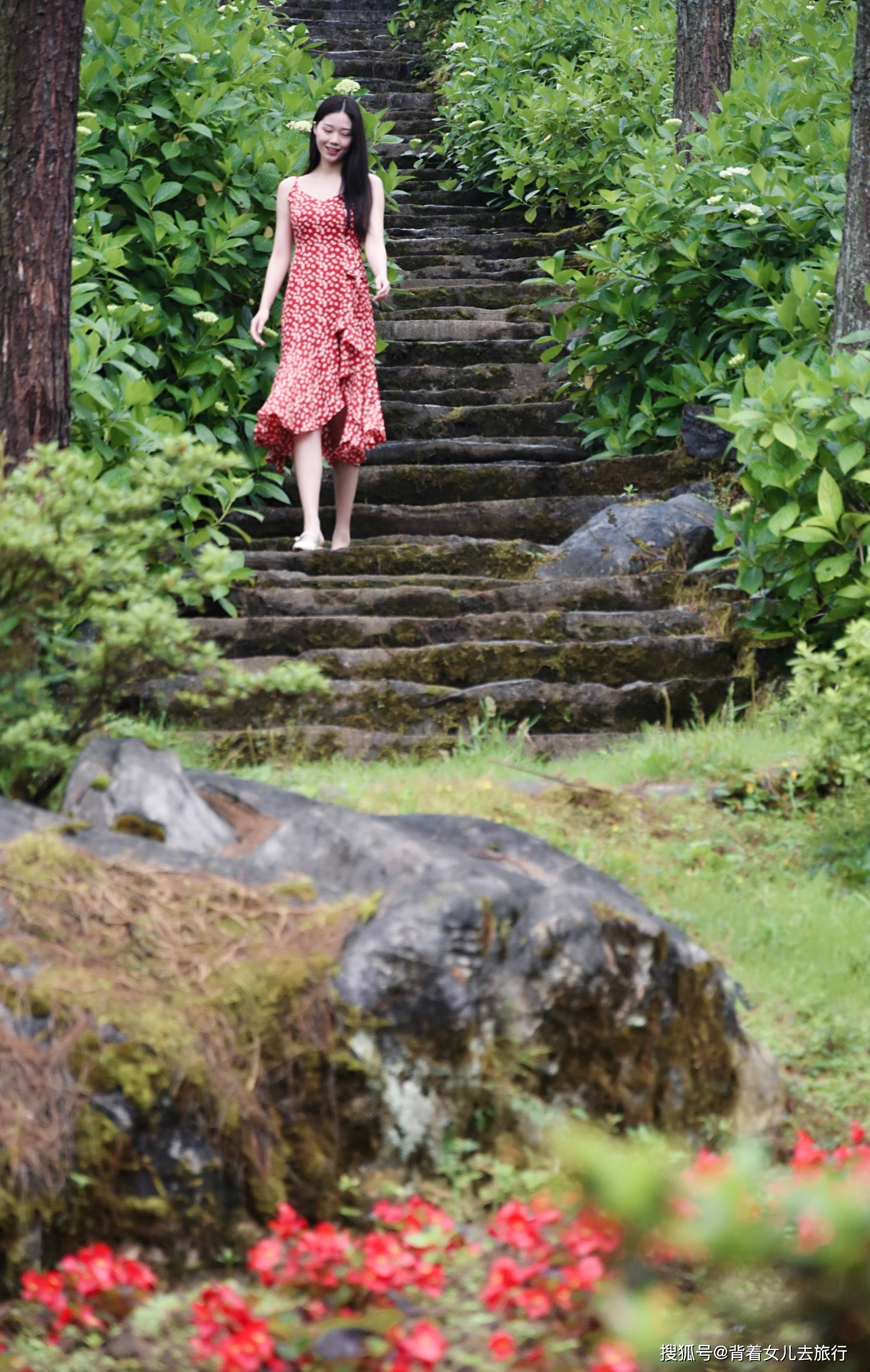 鲜花|打卡重庆小众旅行地，人少景美不排队，女生拍照绝绝子