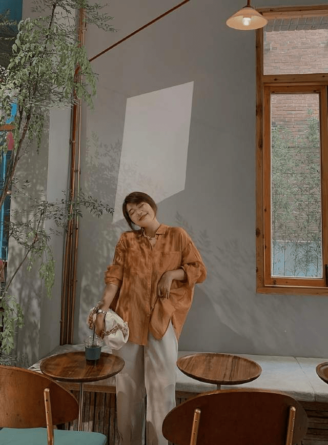 蒂朵|初秋穿搭第一弹，2组换季新灵感，轻松穿出好气质