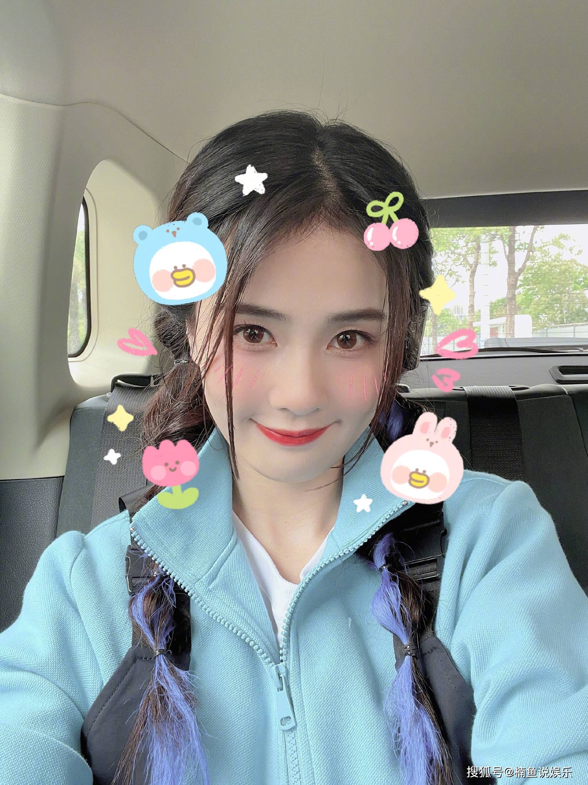 原创白鹿水手服造型好清纯长发飘飘森系十足邻家气质令人心动