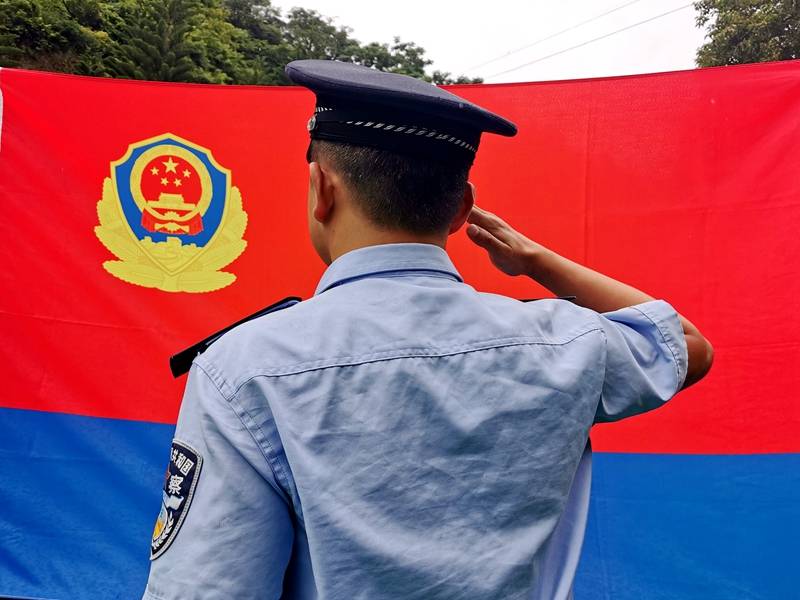 党旗引领警旗红 践行训词担使命—临沧河底岗边境检查站开展重温入警