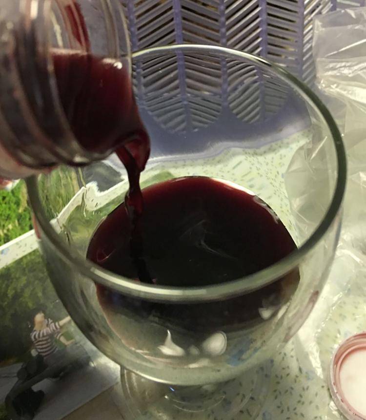 作用|桑葚果酒好喝，除了好喝还有其他作用，桑葚酒对女性的功效三点很重要