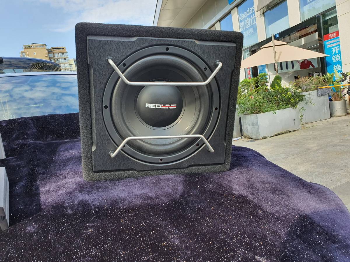 成都旭日酷车大众polo汽车音响二次升级10寸超低音和dsp