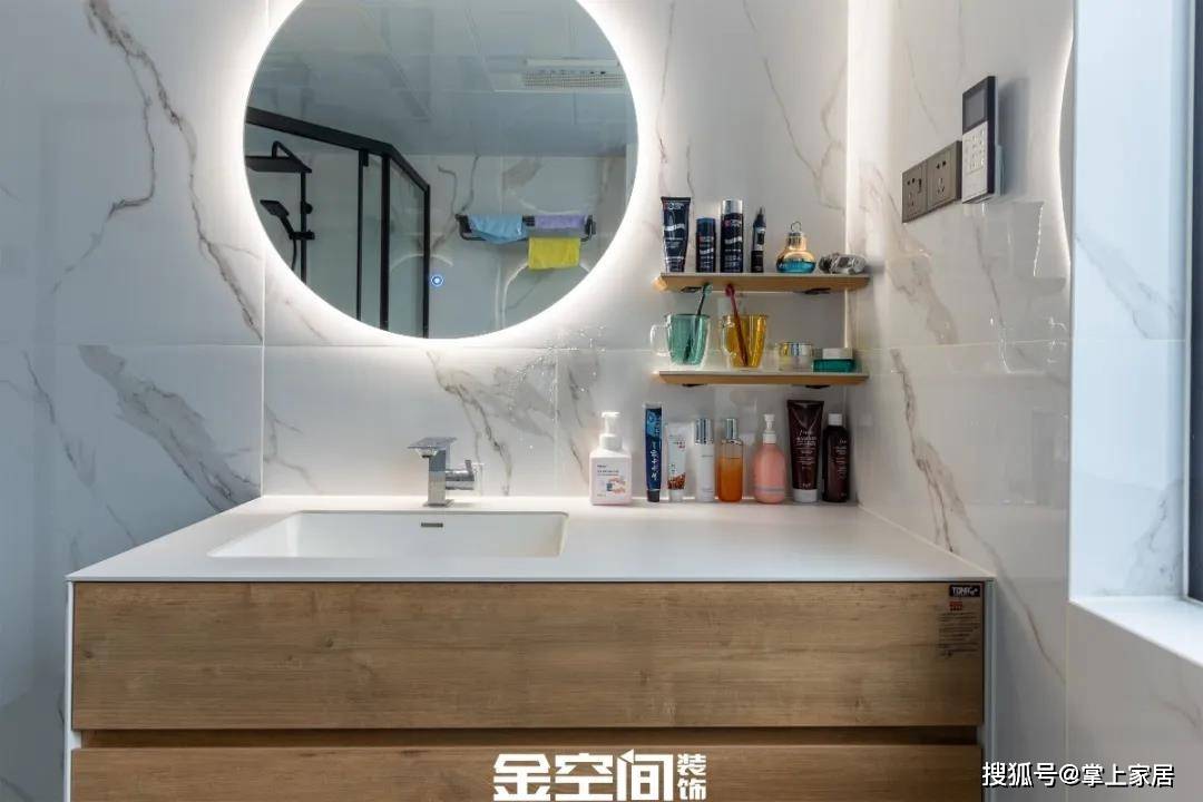 吊顶|151㎡新中式装修风格让你拥有“入则宁静，出则繁华”的生活