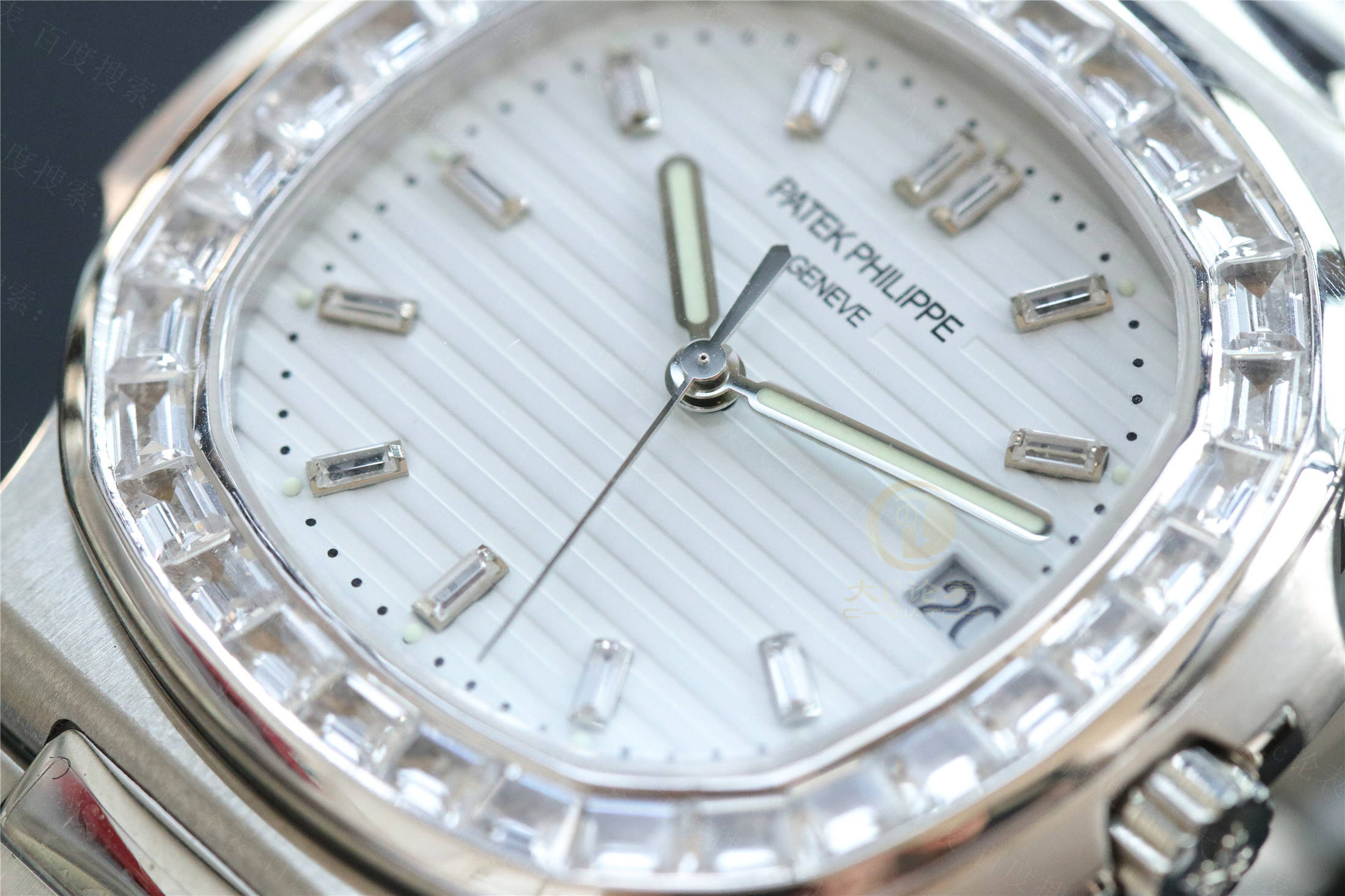 ��c�۱�:�ٴ�����������,���װ��ĸ�̲ʱ�Ȧ��