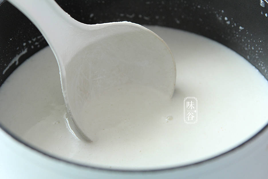 牛奶|白露后要常吃它，煮一煮冻一冻，做成豆腐香甜爽滑，全家都爱吃