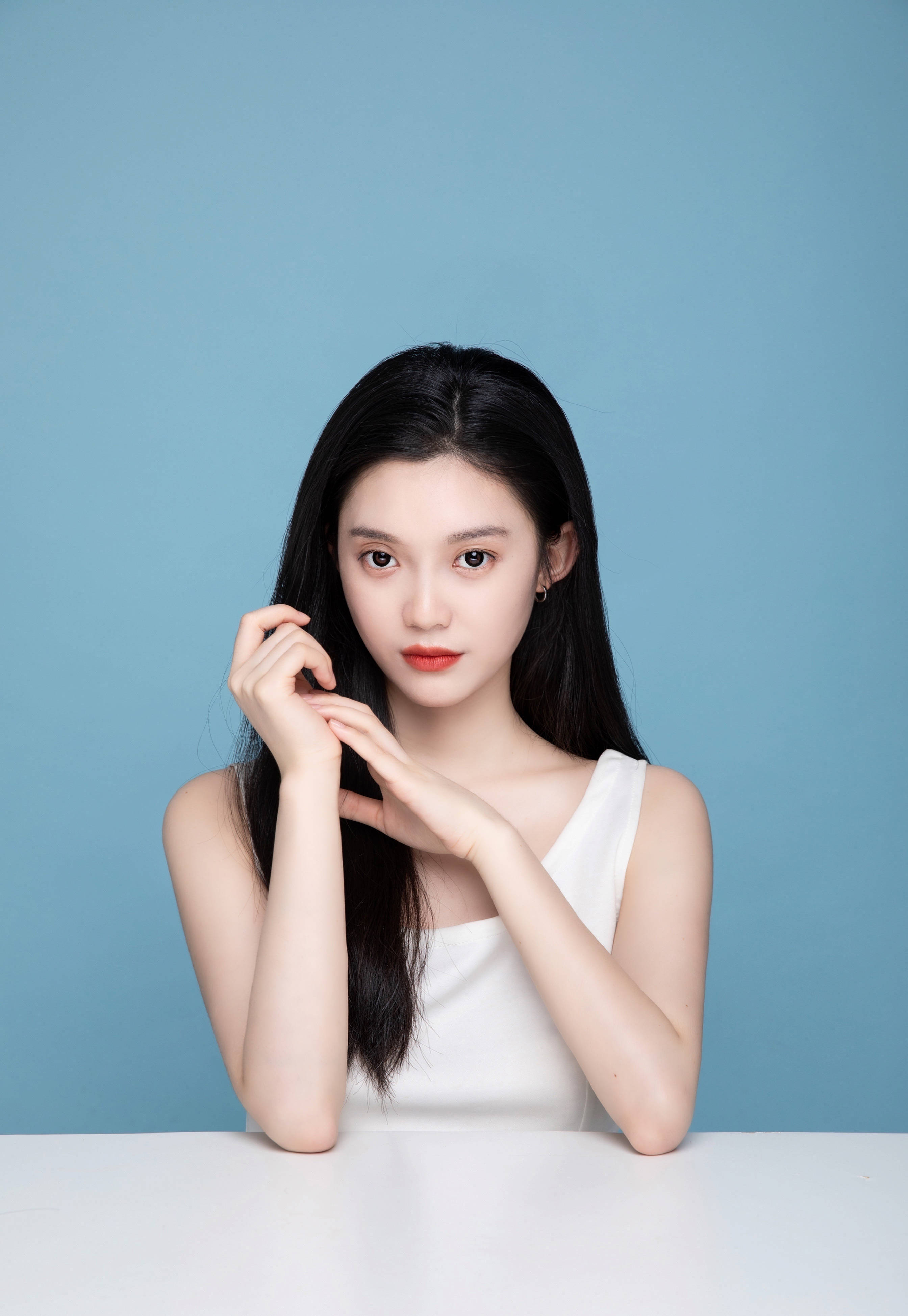 素色个人写真大片纯净唯美简单又高级