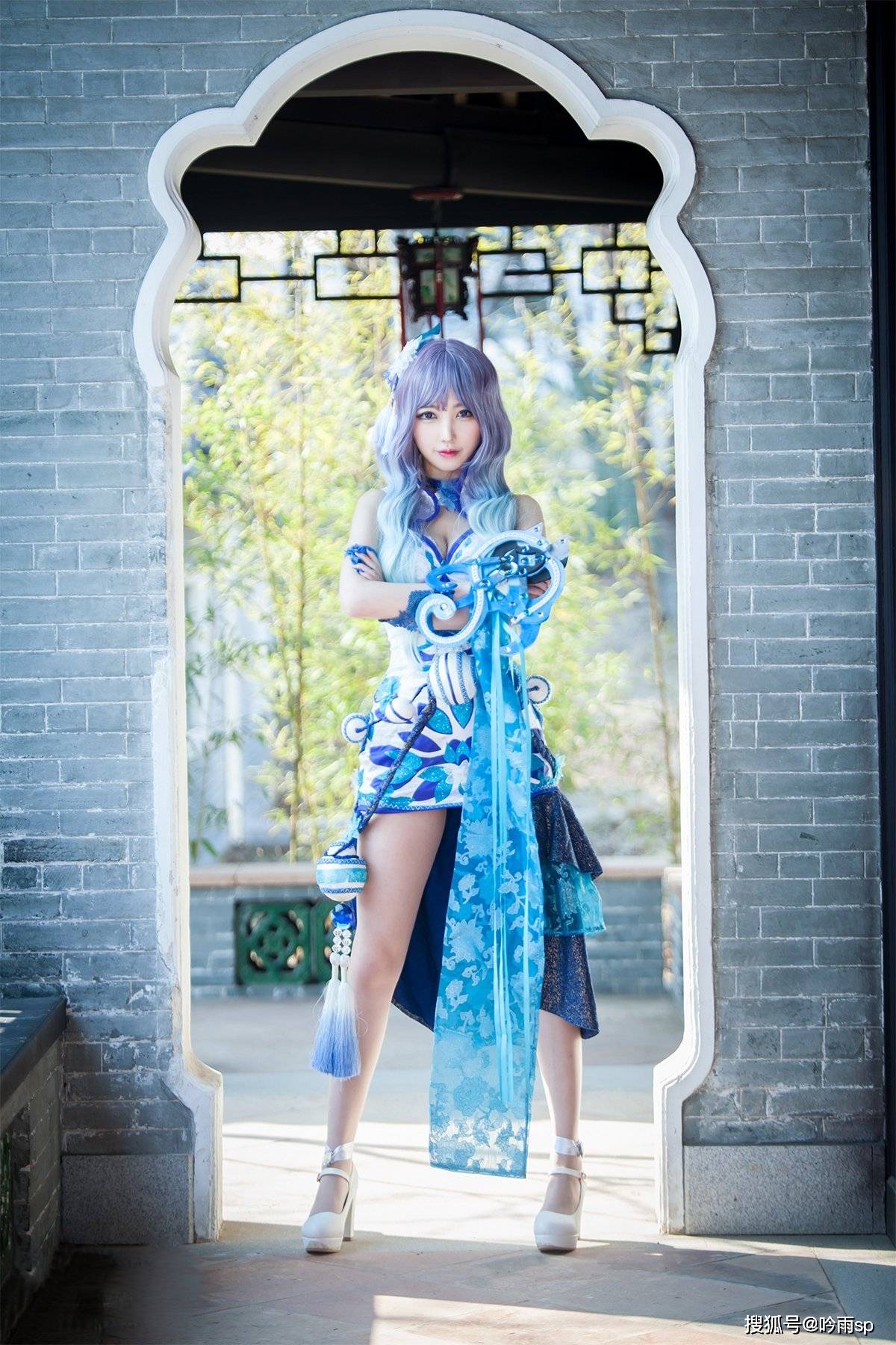 角色|剑灵游戏时装青花瓷（气功师版）cosplay，天使的脸庞，傲人的身材，完美！