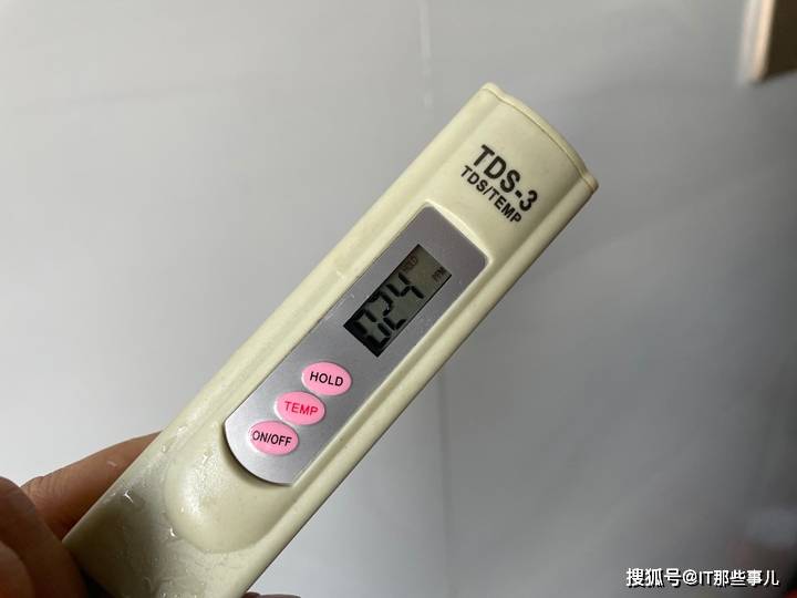 滤芯|水质好出水量大 体积小不占橱柜空间 易开得净水器评测