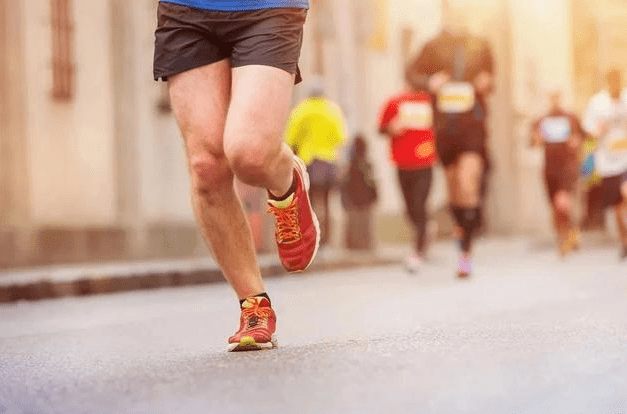 肾脏|糖尿病者：一旦出现4种表现，或许是肾病“找上门”了，别忽视