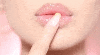 嘴皮|美康小课堂 | 让嘴唇接受爱情，不接受干纹~