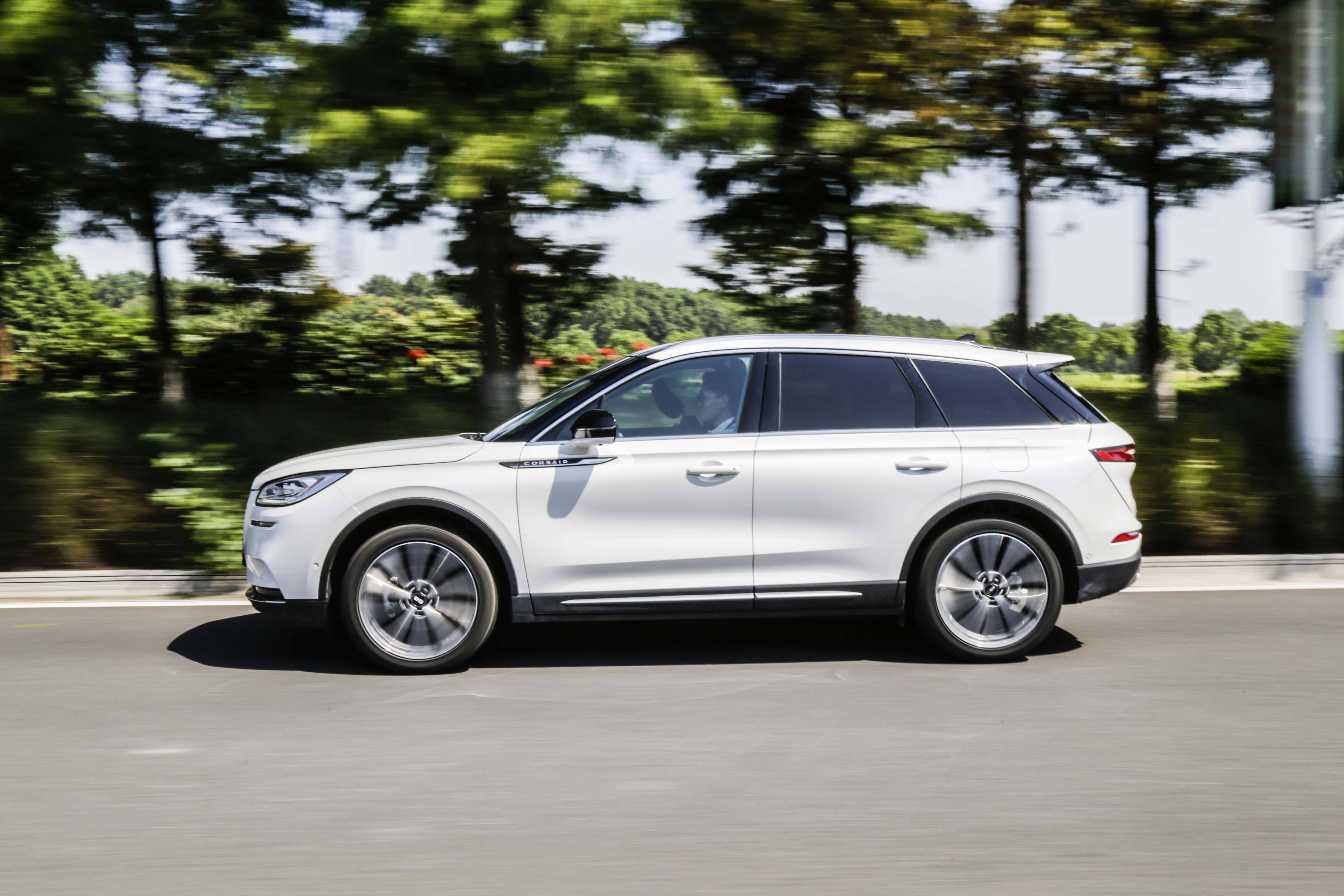 细节彰显豪华配置更具智能体验试驾2022款林肯冒险家