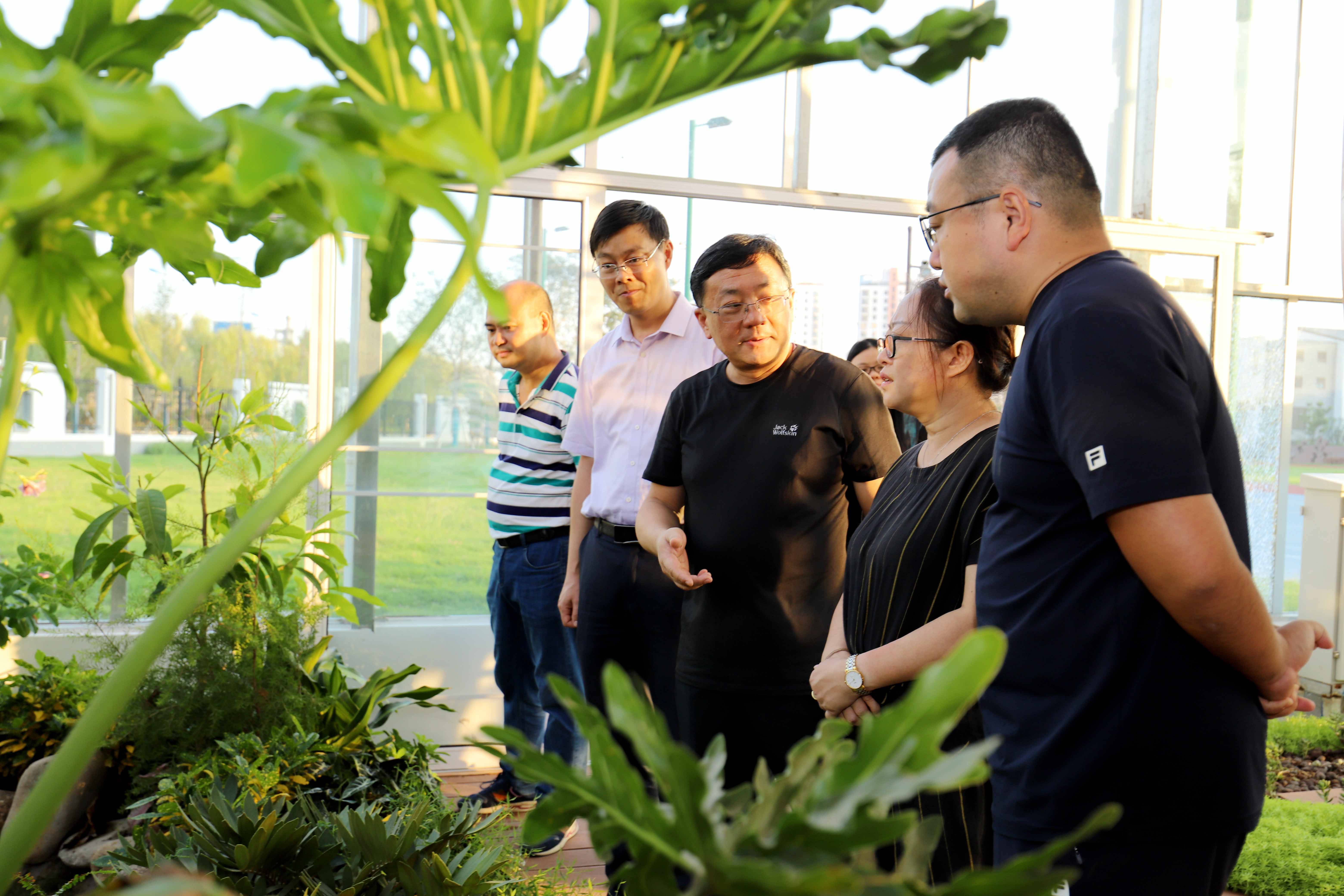 苏州农业职业技术学院与苏州市劳动路实验小学校共建农业科技教育基地